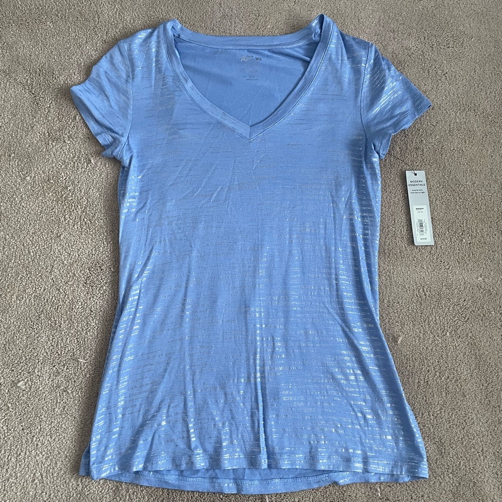 NWT New Apt 9 Blue V-Neck Women's Top